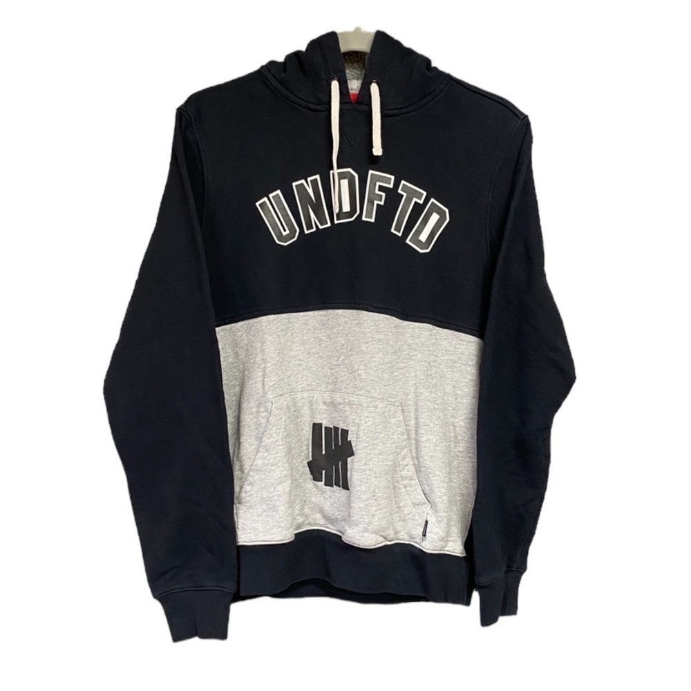 Undefeated Black Competitive Pullover Hoodie Sz M